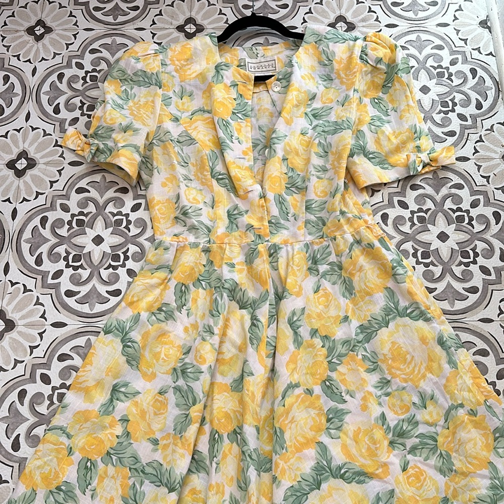 Vintage Country Romance Yellow Floral Polyester Blend Midi Dress Size 12